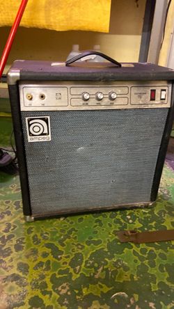Ampeg amplifier