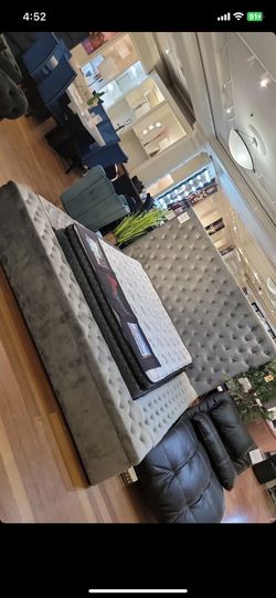 $5 Down Velvet Bed Frame W/ Storage 