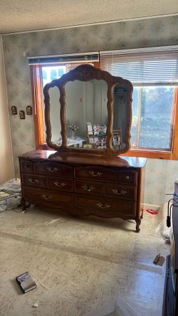 Vented Dresser
