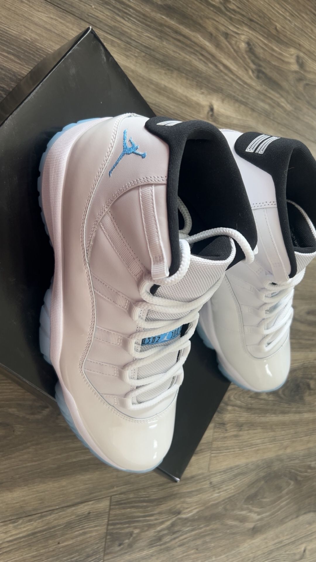 Jordan 11 Legend Blue Sz 11.5M DS