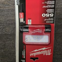 MILWAUKEE LED LIGHTS 