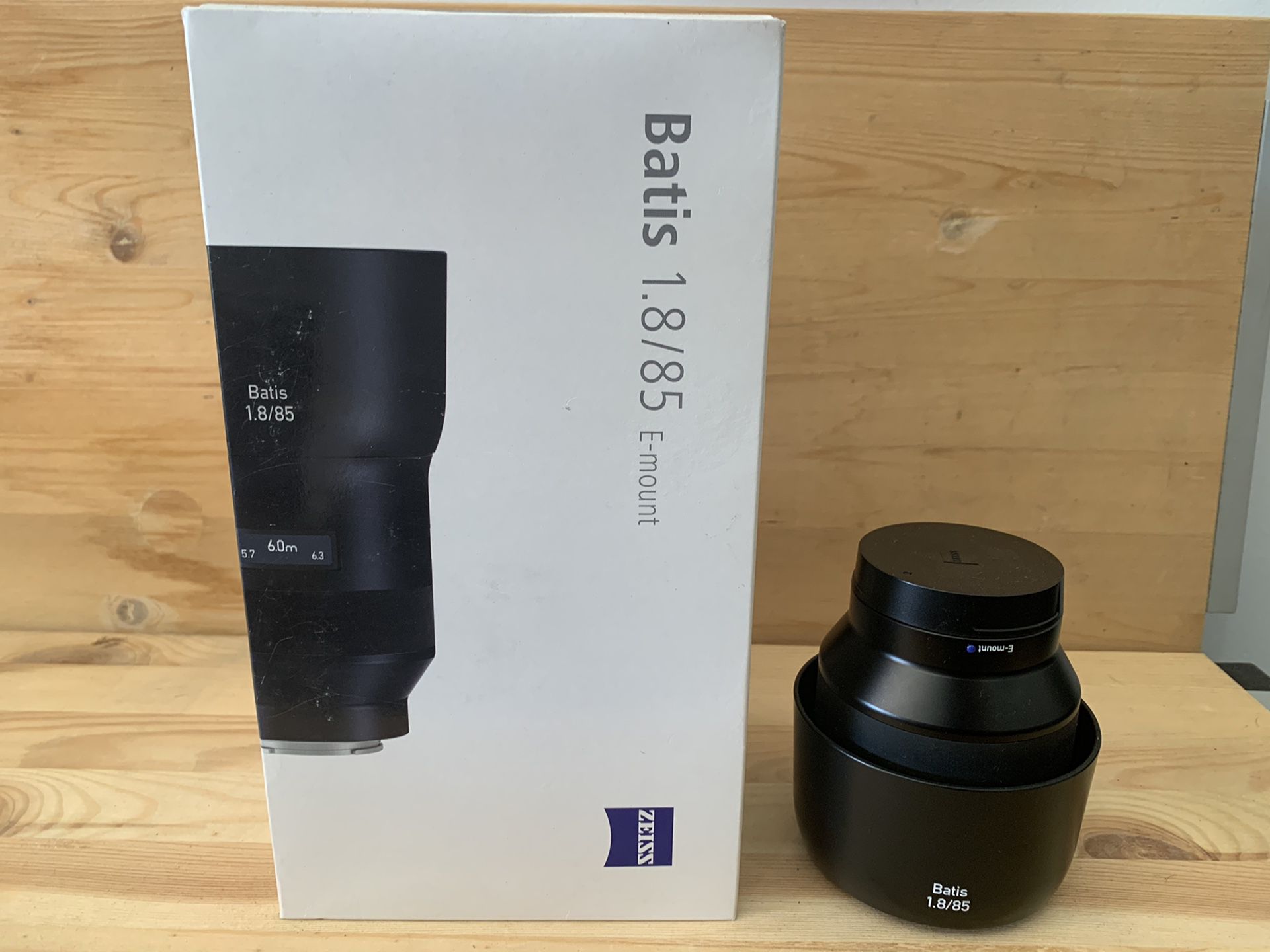 Zeiss Batis 85 1.8 Sony E Mount lens (Excellent Condition)