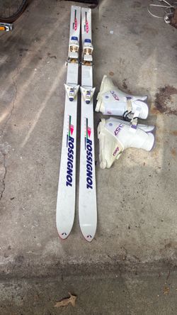 Vintage Rossignol Junior Ski made in France