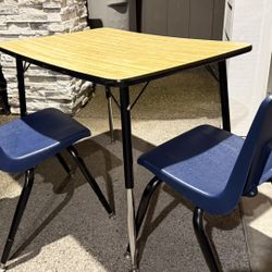 Kids Table & Chairs