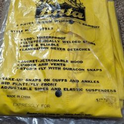 Bata 3 Piece Rain Suit Size L Brand New