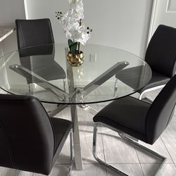 Dinning table set for sale