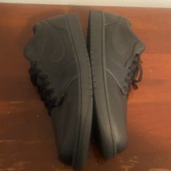 Air Jordan 1 Low Triple Black New