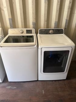 Washer and dryer set