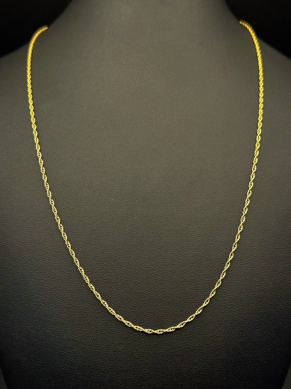 14k solid yellow gold 23” Rope chain Necklace 3.5 grams 1.5mm