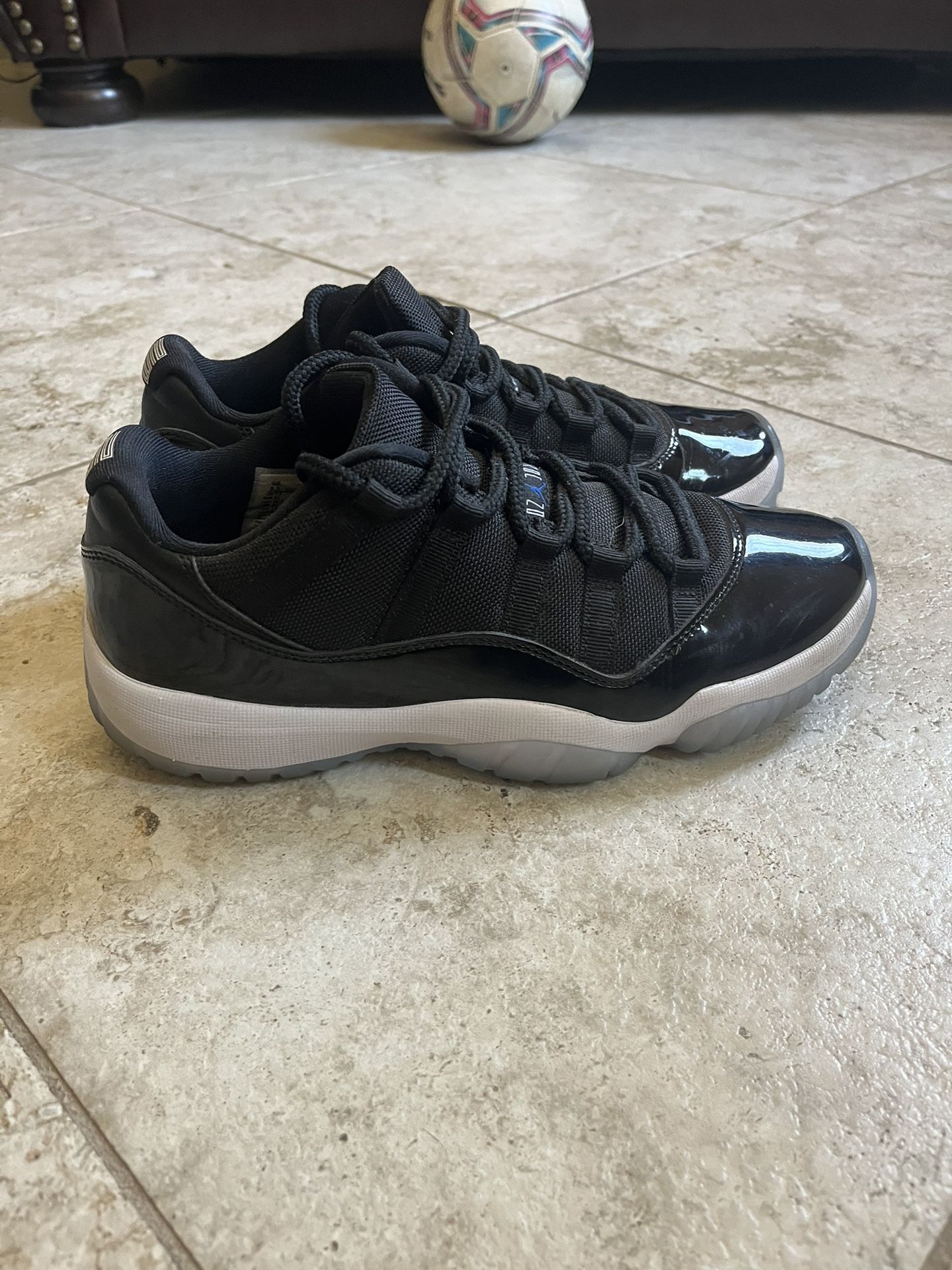Jordan 11 “Space Jam”