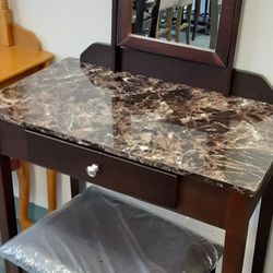 Small Vanity Mpu New In Box 