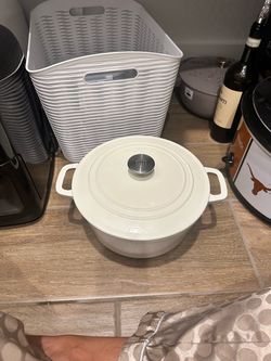 White Enameled Cast Iron Dutch Oven with Lid