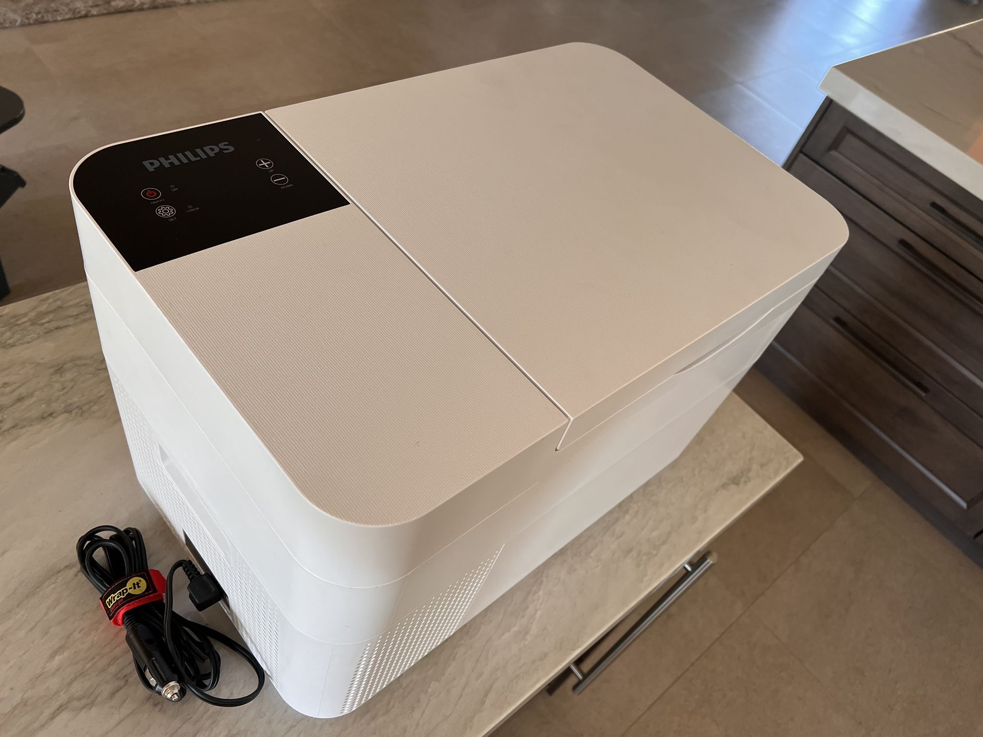PHILIPS TB5301G car refrigerator
