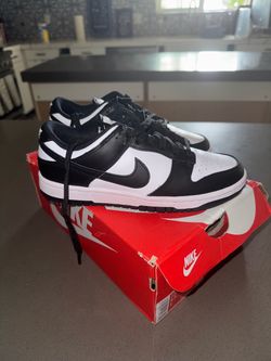 Women’s Nike Panda Dunks