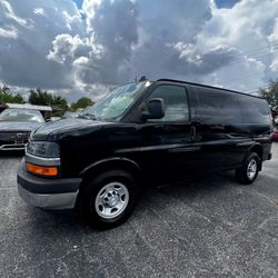 2017 Chevrolet Express 2500