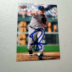 Autographed 2008 Upper Deck First Edition Baseball Card #220 Todd Jones