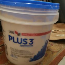 PLUS Sheetrock Joint Compound