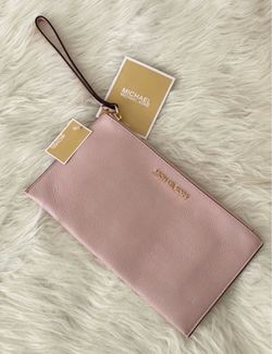 Michael Kors wristlet