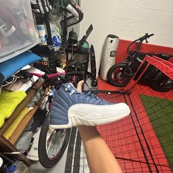 Jordan 12. Size 7