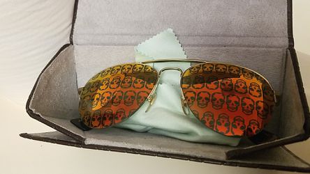 Gucci GH0108s Gold skull hologram sunglasses for Sale in Las Vegas