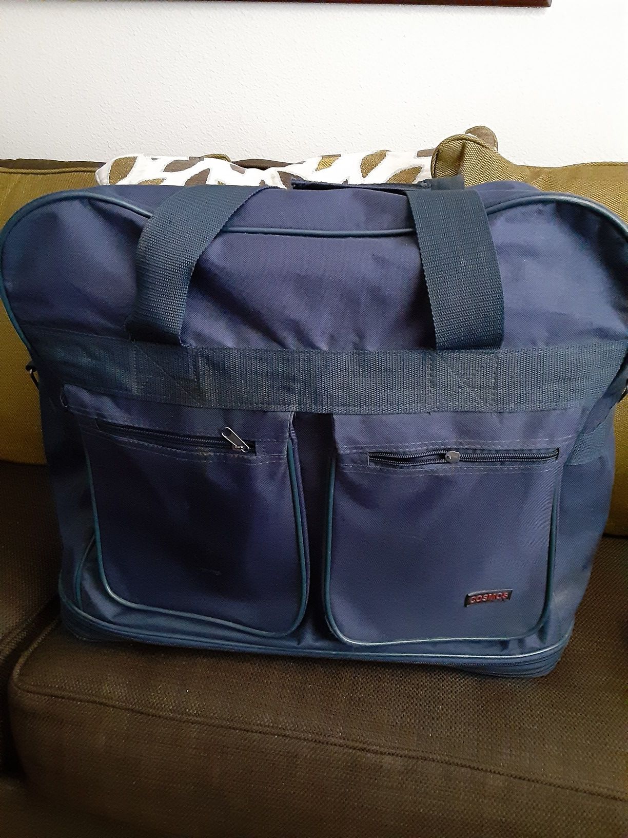 Large travel bag 23 in Long by 19 high 5 Rolling Wheels