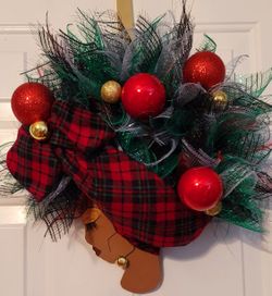 Christmas Silhouette Wreath 