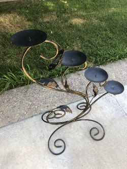 Metal 4-tier Candelabra Candle Holder