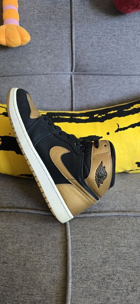 Jordan 1 High Melo Size 12 