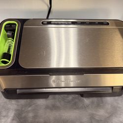 FoodSaver V4400 2-in-1 Vacuum Sealer Machine with Automatic Vacuum Sealer Bag...