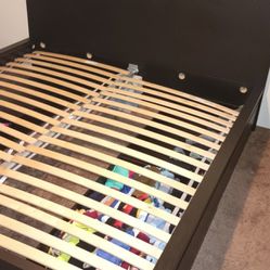 King Bed Frame With Storage Drawers/Frame Only