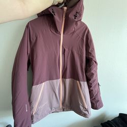 Flylow Women’s Lucy Ski Jacket – Plum/Mauve Two-Tone (Retail $400)