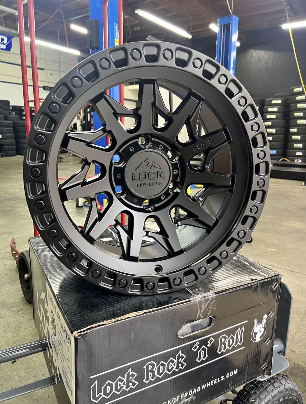 Lock Off-Road Lunatic Matte Black 17x9 6x139.7 Wheels in Stock For Sale Fits CHEVY GMC TACOMA TUNDRA