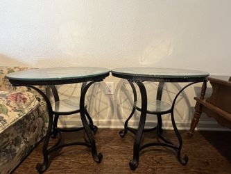 2 End Tables