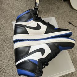 Jordan 1 Royal toe Size 11