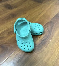 Crocs Authentic Classic Clog Shoes  for Boy Girl Toddler Kid Size C6 USED CONDITION