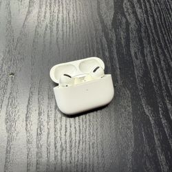 Apple AirPods Pro Second generation USB-C USed