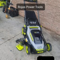 RYOBI 40V CORDLESS BRUSHLESS SELF PROPELLED LAWN MOWER WITH BAGGER  BATTERY/CHARGER 