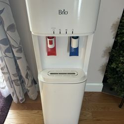 Brio Hot / Cold Water Dispenser For 5 Gallon Jugs. Has Built In UV Water Cleaning System