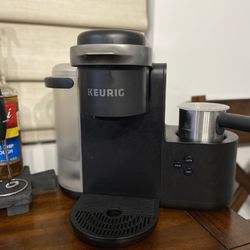 KEURIG K-Café Single Serve Coffee Latte & Cappuccino Maker Thumbnail