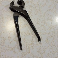 Antique Nippers, Pliers No. 141