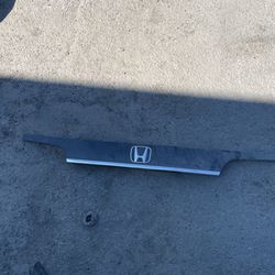 Trunk Trim
