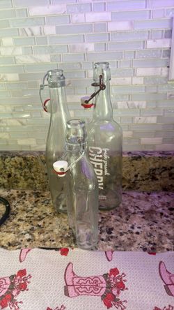 Free glass brewing /fermenting bottles