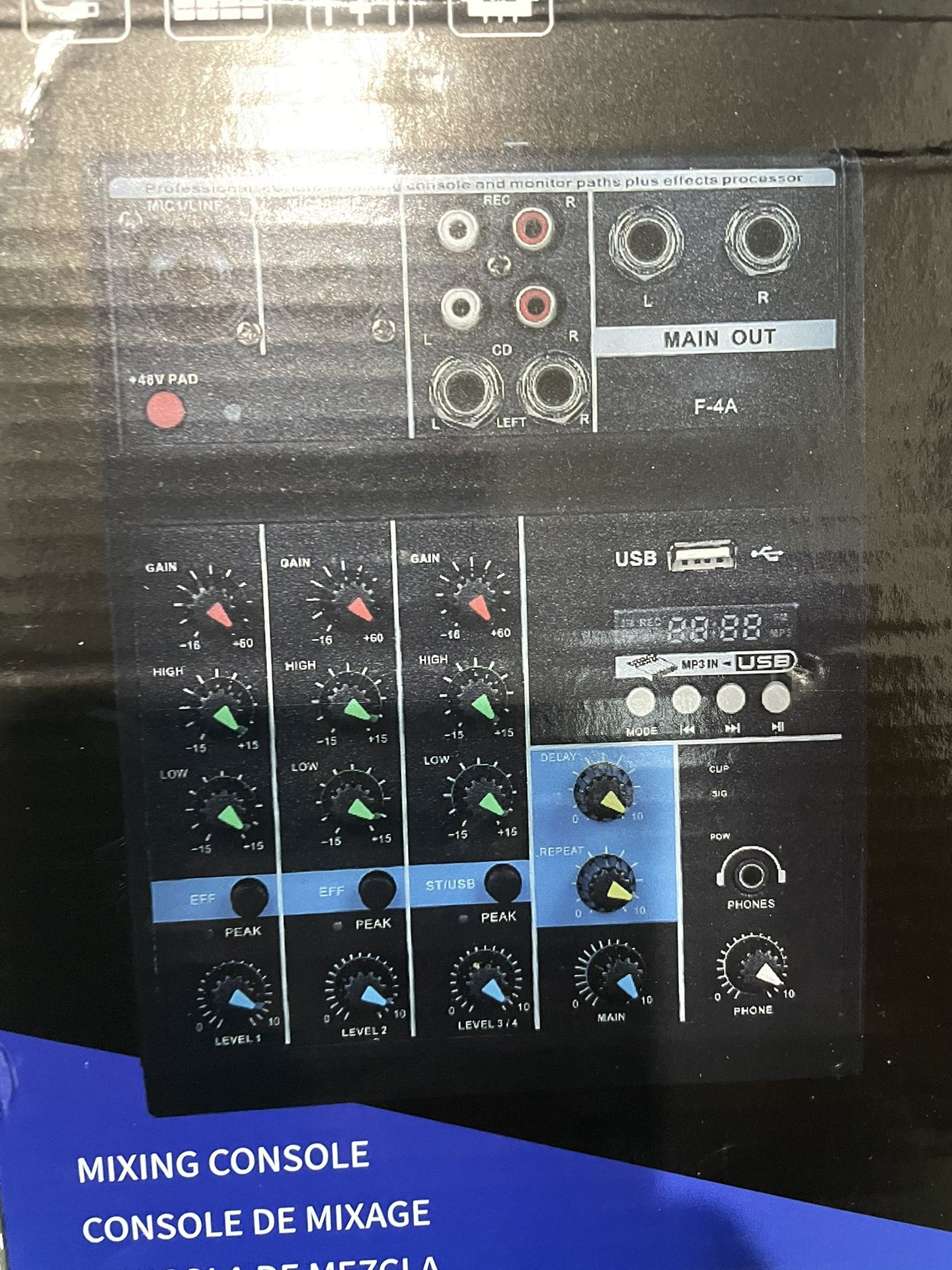 Studio Mixer 4 Ch New