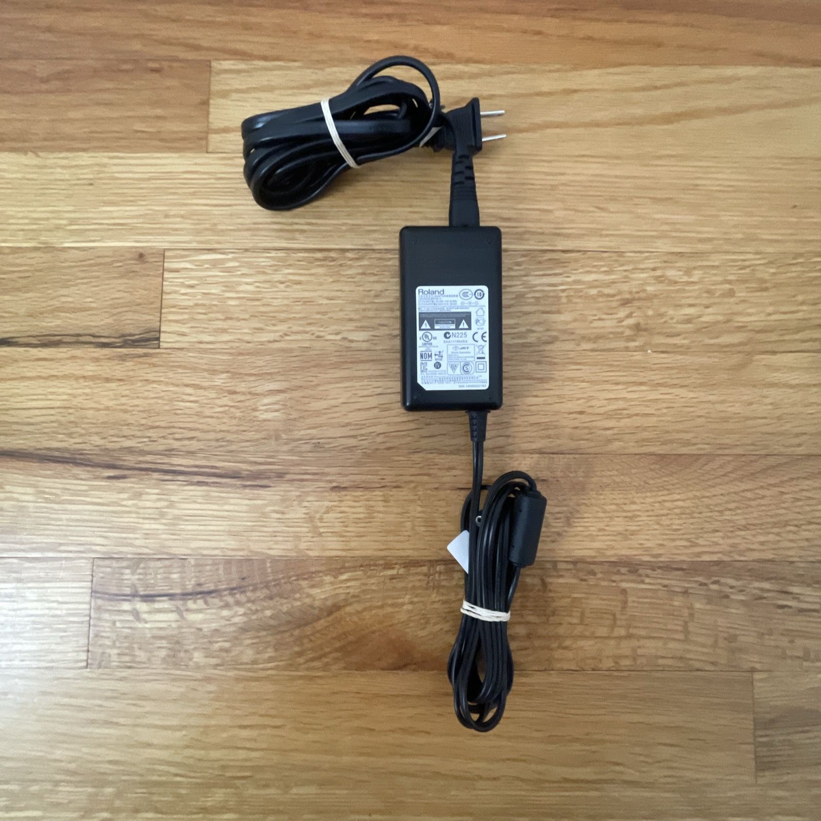 OEM Roland 9v AC DC Adapter Power supply For Boss PSB-1U/PSB-120 td4kp Cube
