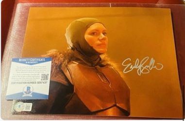 BAS COA EMILY SWALLOW SIGNED 8×10 PHOTO BECKETT