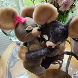 Dakin Gray Hugging Mice Plush Animals 11" Tall Couple Eenie Meenie w tags Vintage 70s