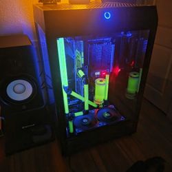Gaming PC (Custom Watercooling Loop) 