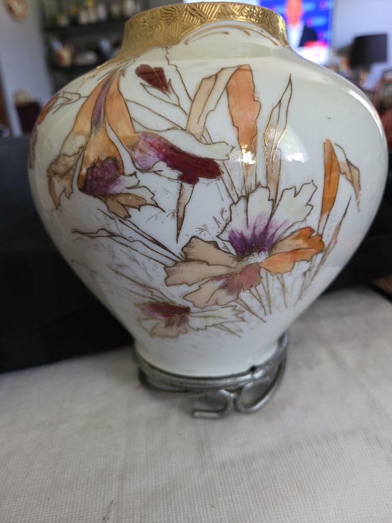 Antique Royal Bonn Vase Late 19th Century or Early 20th Century.