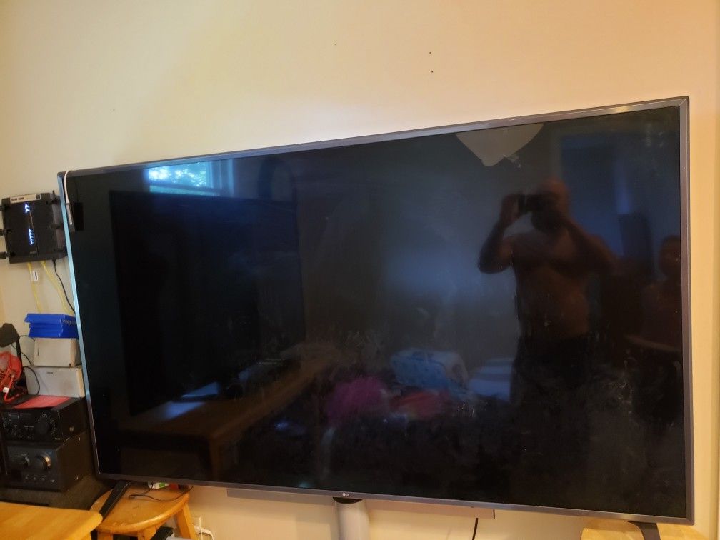 LG 75"