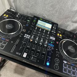 Pioneer XDJ-XZ 4-Channel Standalone Controller 